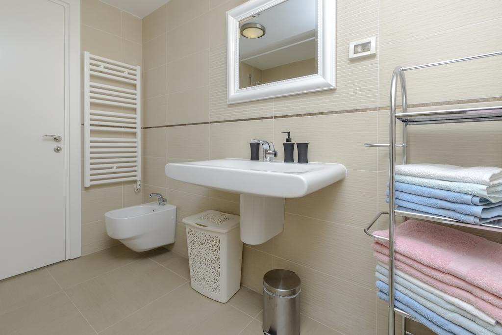 Apartments Dvori Lapad 2 Direct Sea View Дубровник Номер фото